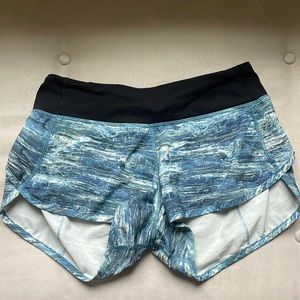 Lululemon Speed Up Short - Size 4
